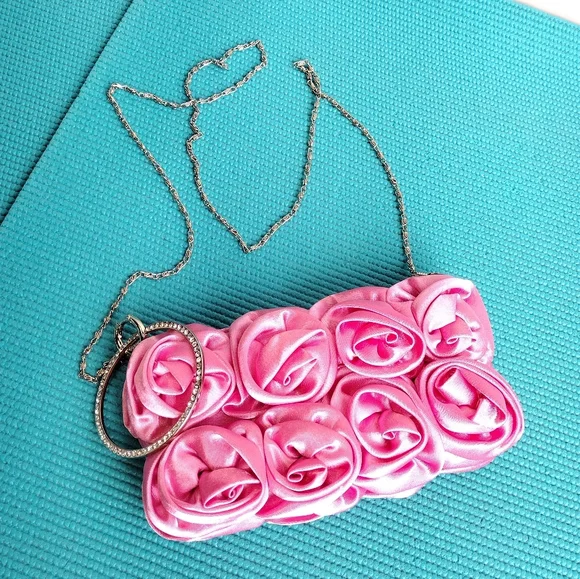 NWT Bella Collection Pink Roses Crossbody Clutch Chain Strap Small - Picture 4 of 10